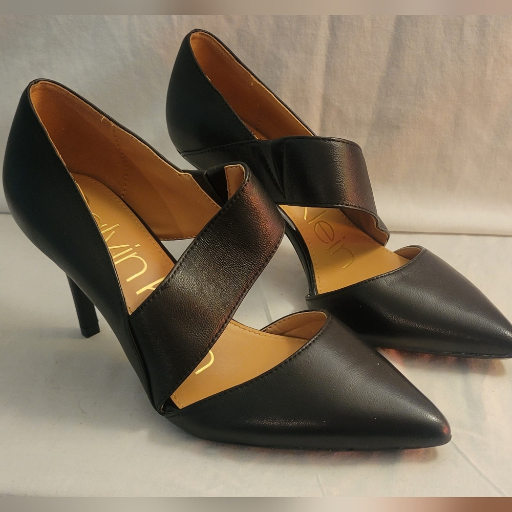 *NEW* Calvin Klein Ginostra cutout heels